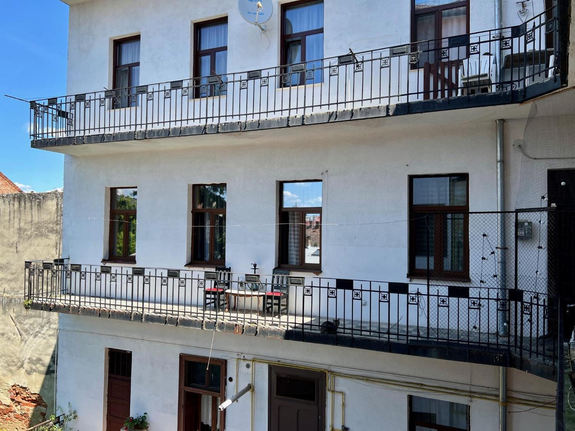 Luxury Residence In The Old Center Of Cluj Exterior photo